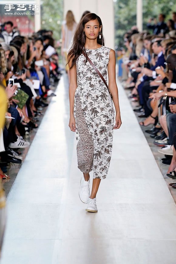 以畫家為靈感的Tory Burch 2015春季女裝 -  rpnrmr.com