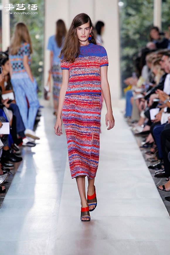 以畫家為靈感的Tory Burch 2015春季女裝 -  rpnrmr.com