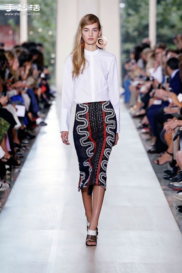 以畫家為靈感的Tory Burch 2015春季女裝 -  rpnrmr.com