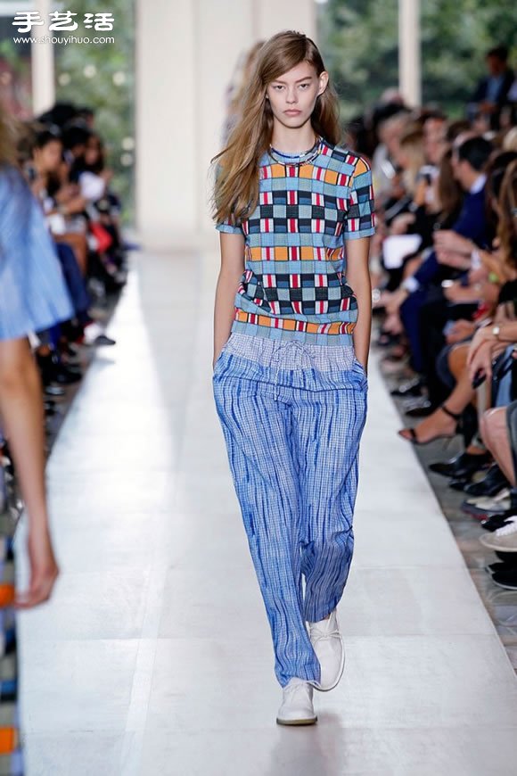 以畫家為靈感的Tory Burch 2015春季女裝 -  rpnrmr.com