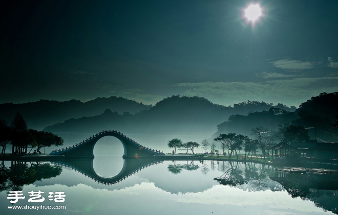 水面上的同一道風(fēng)景 震懾人心的倒映照片 -  rpnrmr.com