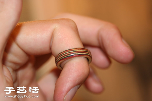 純手工打造圓環(huán)木戒指圖解教程 -  rpnrmr.com