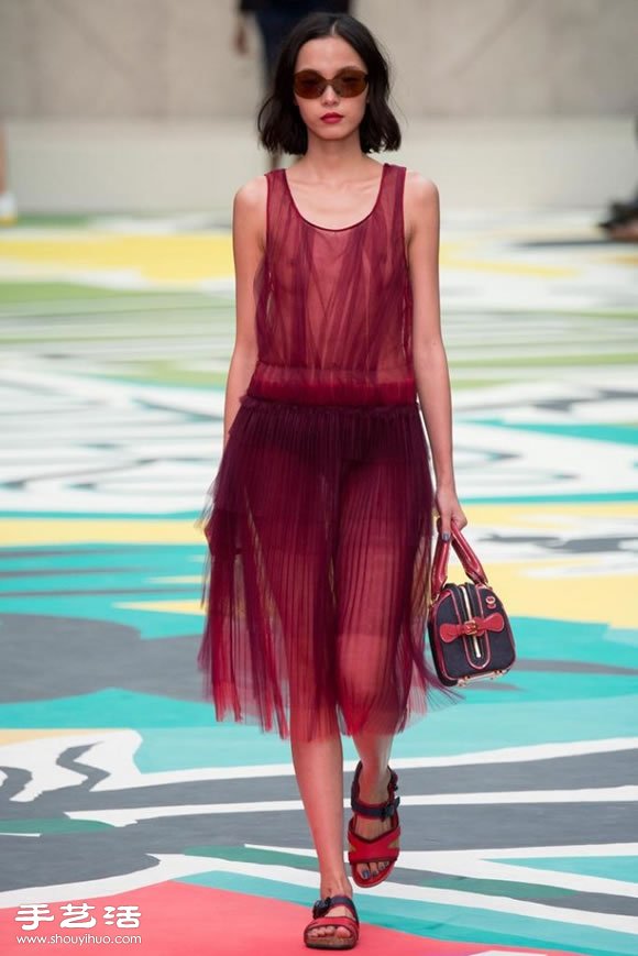 Burberry Prorsum 2015 春夏女裝秀 -  rpnrmr.com