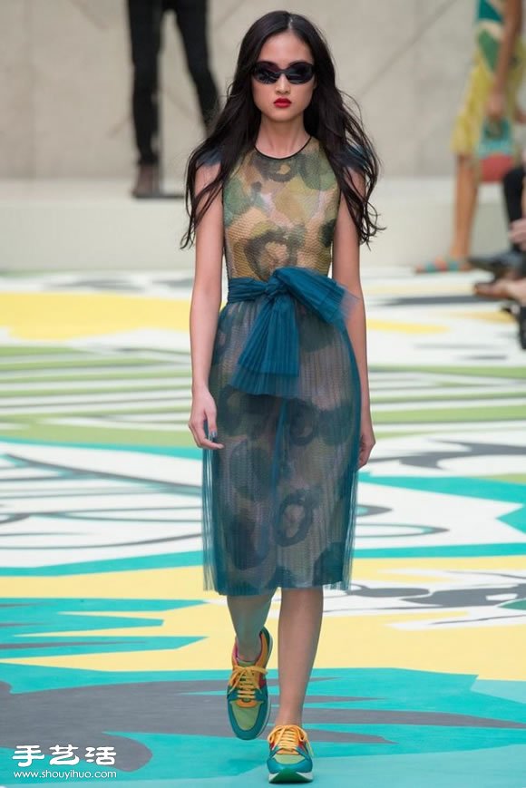 Burberry Prorsum 2015 春夏女裝秀 -  rpnrmr.com