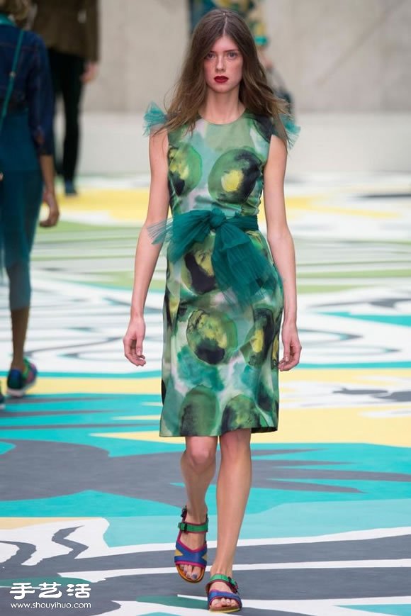 Burberry Prorsum 2015 春夏女裝秀 -  rpnrmr.com
