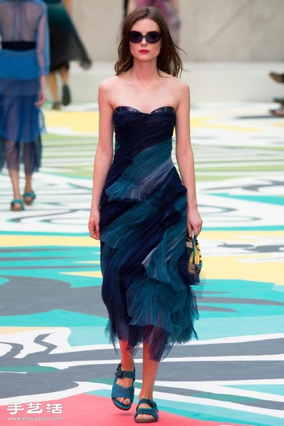 Burberry Prorsum 2015 春夏女裝秀 -  rpnrmr.com