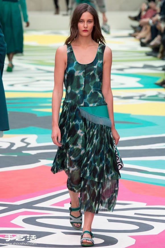 Burberry Prorsum 2015 春夏女裝秀 -  rpnrmr.com