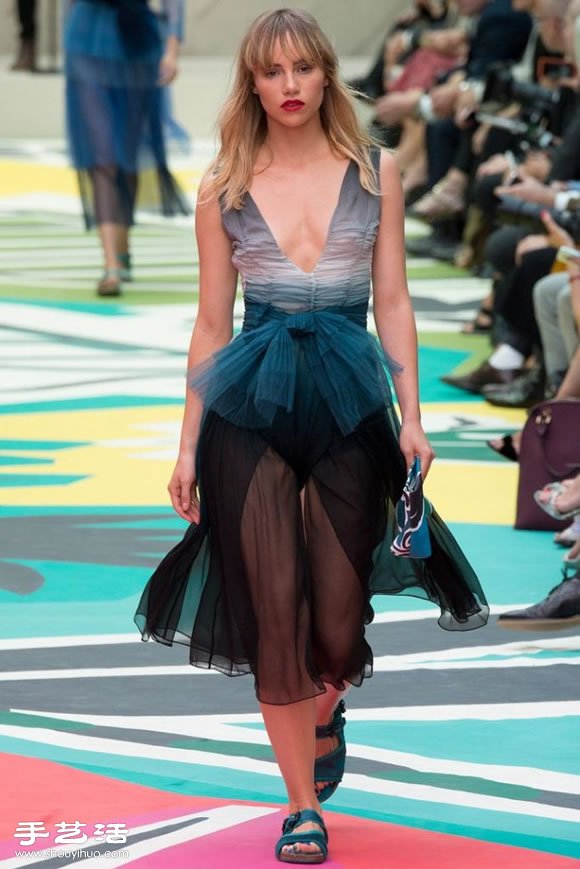 Burberry Prorsum 2015 春夏女裝秀 -  rpnrmr.com