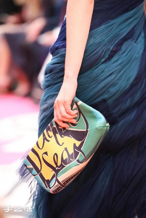 Burberry Prorsum 2015 春夏女裝秀 -  rpnrmr.com