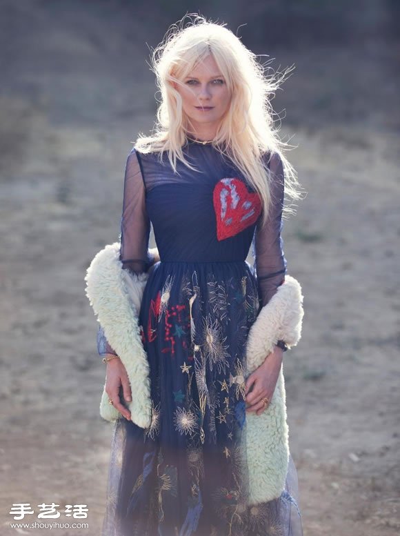 淡然美感Kirsten Dunst 演繹飄逸奢華秋裝 -  rpnrmr.com