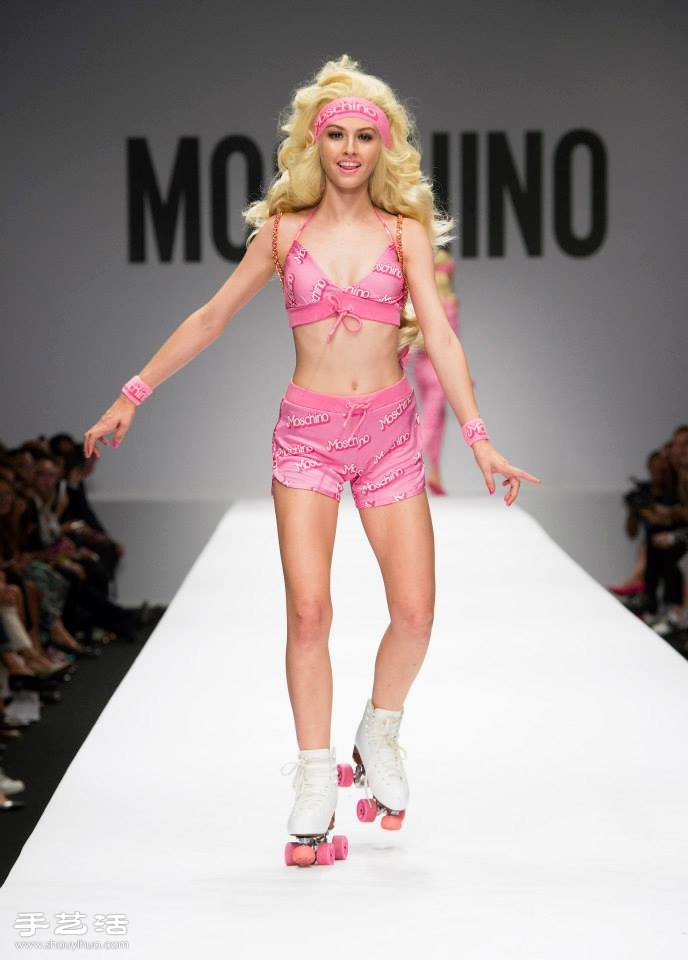 Barbie登上2015米蘭時裝周春夏女裝伸展臺 -  rpnrmr.com