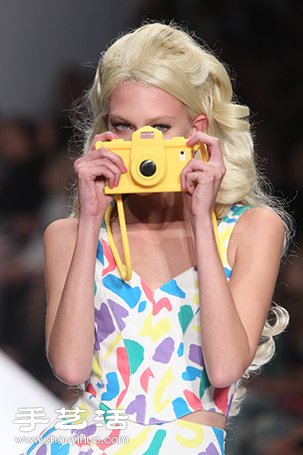 Barbie登上2015米蘭時裝周春夏女裝伸展臺 -  rpnrmr.com