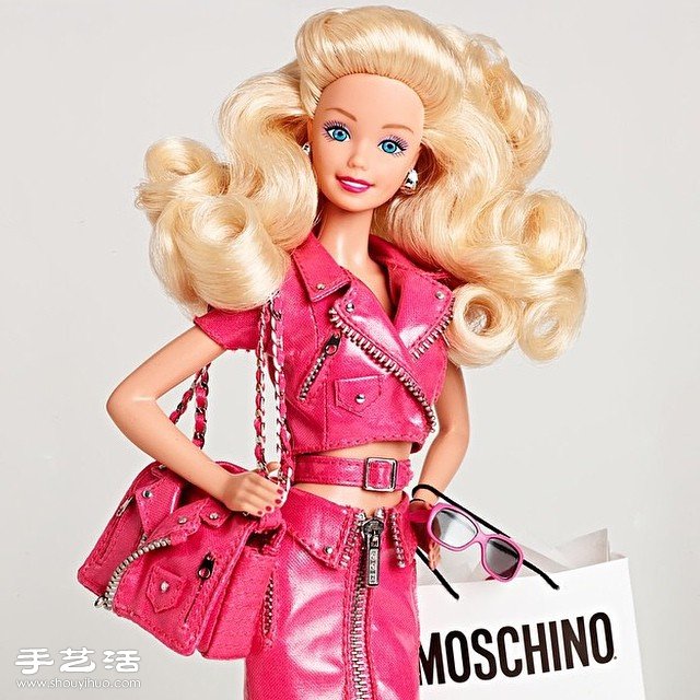 Barbie登上2015米蘭時裝周春夏女裝伸展臺 -  rpnrmr.com