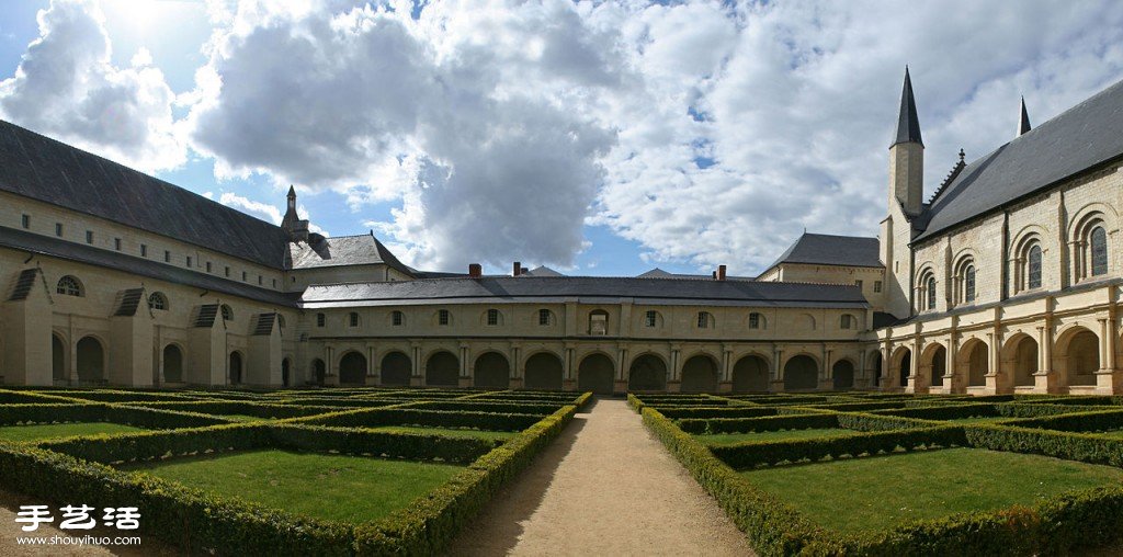12世紀修道院改造的酒店FONTEVRAUD ABBEY -  rpnrmr.com