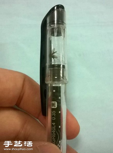 抓到只蚊子，苦練的轉(zhuǎn)筆神技要派上用場了~ -  rpnrmr.com