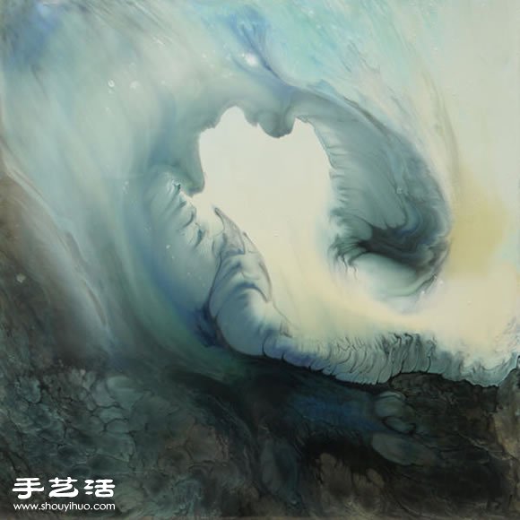 顏料烘烤后繪制出海浪奔騰翻滾的驚人景象 -  rpnrmr.com