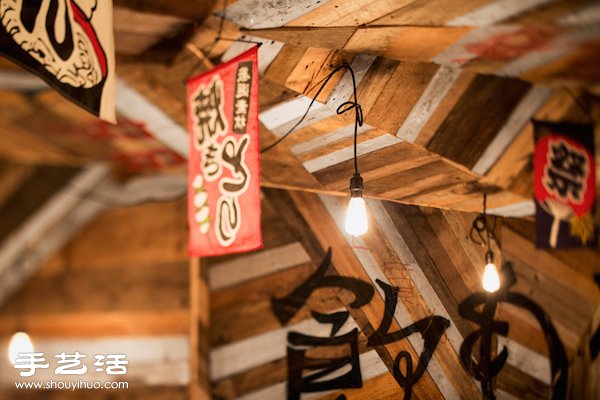 熱鬧繽紛的日式居酒屋裝潢設(shè)計 -  rpnrmr.com