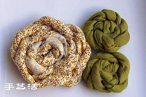 布頭手工DIY制作漂亮的布藝裝飾花圖解教程 -  rpnrmr.com