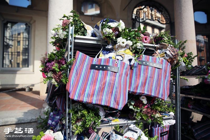 MARNI 位于米蘭的 2015 春夏時(shí)尚花市場(chǎng) -  rpnrmr.com