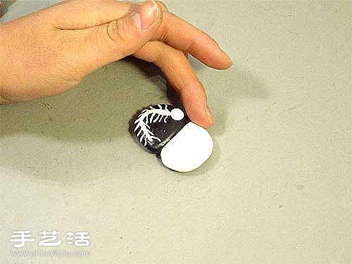 軟陶DIY手工制作雙魚掛飾吊墜圖解教程 -  rpnrmr.com