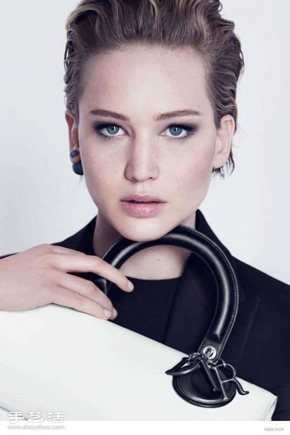 Jennifer Lawrence演繹Miss Dior手袋廣告 -  rpnrmr.com