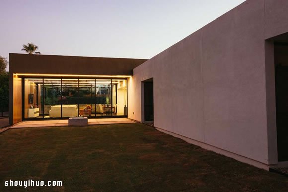 寬敞明亮的 Link House 現(xiàn)代別墅設(shè)計(jì) -  rpnrmr.com
