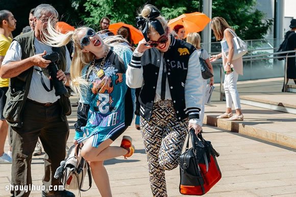 時(shí)尚圈雙胞胎新勢力 hip-hop風(fēng)格混搭裝扮  -  rpnrmr.com
