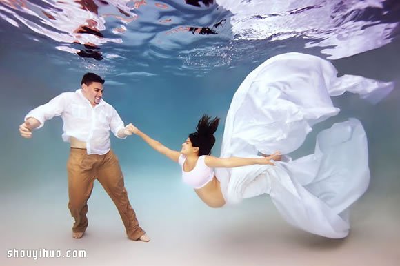 準媽媽水中拍攝寫真，給孕期添上別樣的美 -  rpnrmr.com