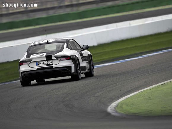 世界最快無(wú)人駕駛汽車：Audi RS7 -  rpnrmr.com