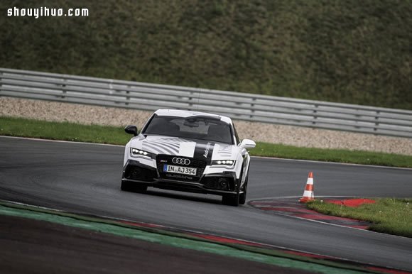 世界最快無(wú)人駕駛汽車：Audi RS7 -  rpnrmr.com