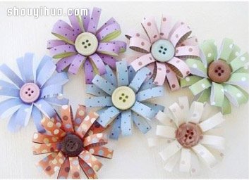 彩色紙條+紐扣 手工DIY制作漂亮手工花圖解 -  rpnrmr.com