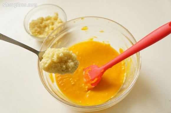 寶寶營養(yǎng)食譜：自制南瓜胡蘿卜米糊的做法 -  rpnrmr.com