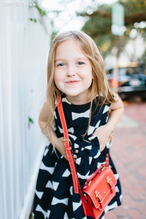 GAP KIDS 和 KATE SPADE 聯(lián)名童裝系列 -  rpnrmr.com