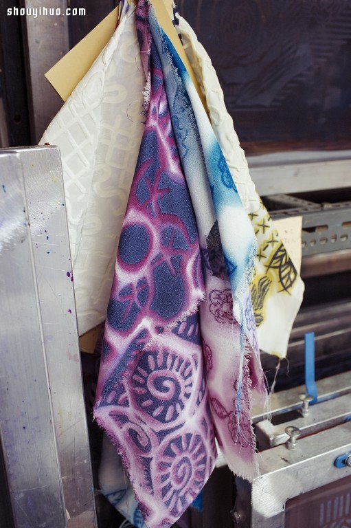 時(shí)尚界不朽傳奇大師 ZANDRA RHODES -  rpnrmr.com