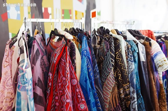 時(shí)尚界不朽傳奇大師 ZANDRA RHODES -  rpnrmr.com