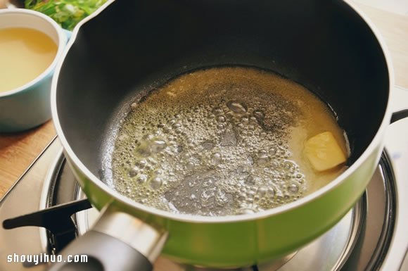 蒜香雞汁焗蘑菇的做法 自制海鮮味焗蘑菇 -  rpnrmr.com