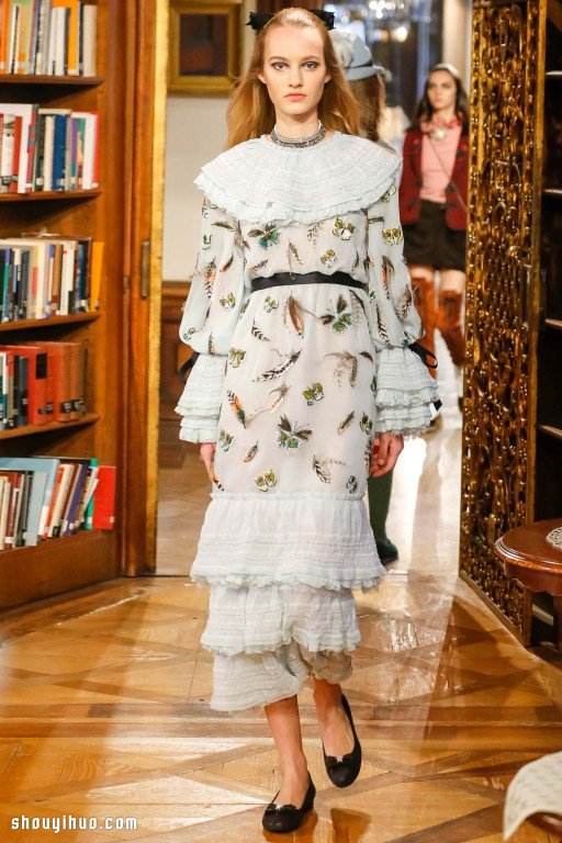 CHANEL 2015 早秋系列女生服裝搭配設(shè)計 -  rpnrmr.com