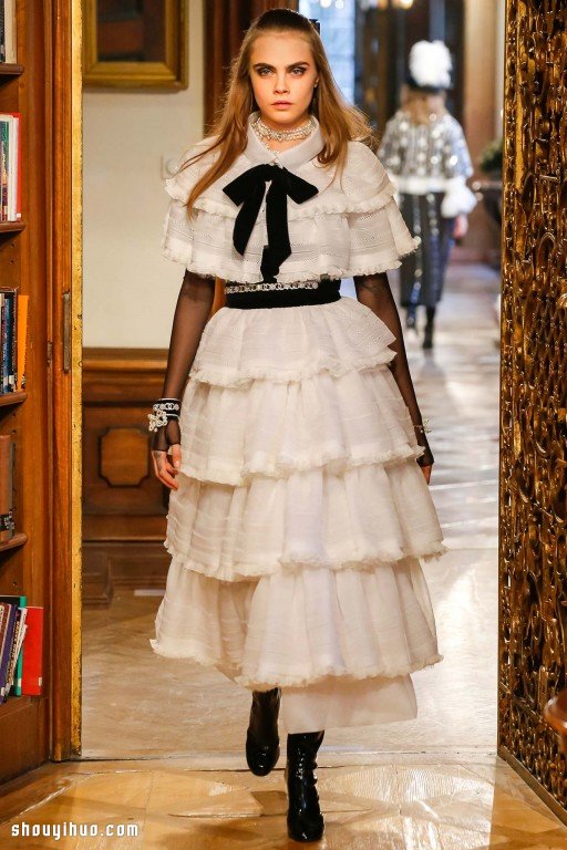 CHANEL 2015 早秋系列女生服裝搭配設(shè)計 -  rpnrmr.com
