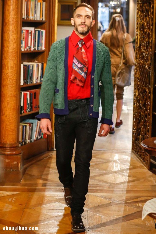 CHANEL 2015 早秋系列女生服裝搭配設(shè)計 -  rpnrmr.com