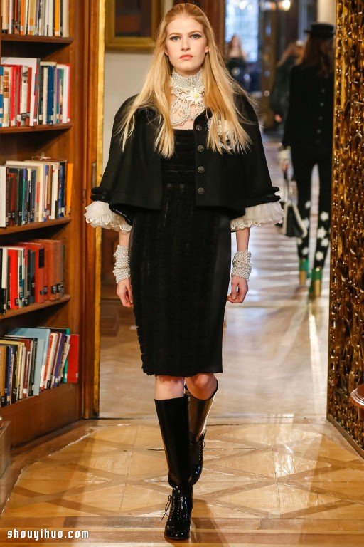 CHANEL 2015 早秋系列女生服裝搭配設(shè)計 -  rpnrmr.com