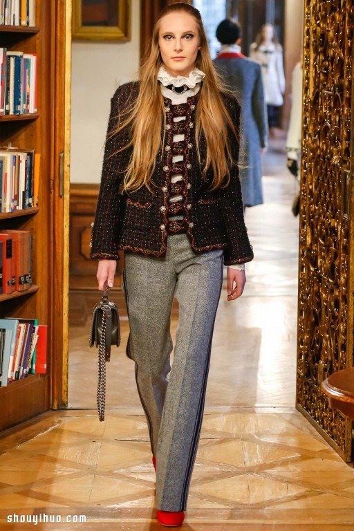 CHANEL 2015 早秋系列女生服裝搭配設(shè)計 -  rpnrmr.com