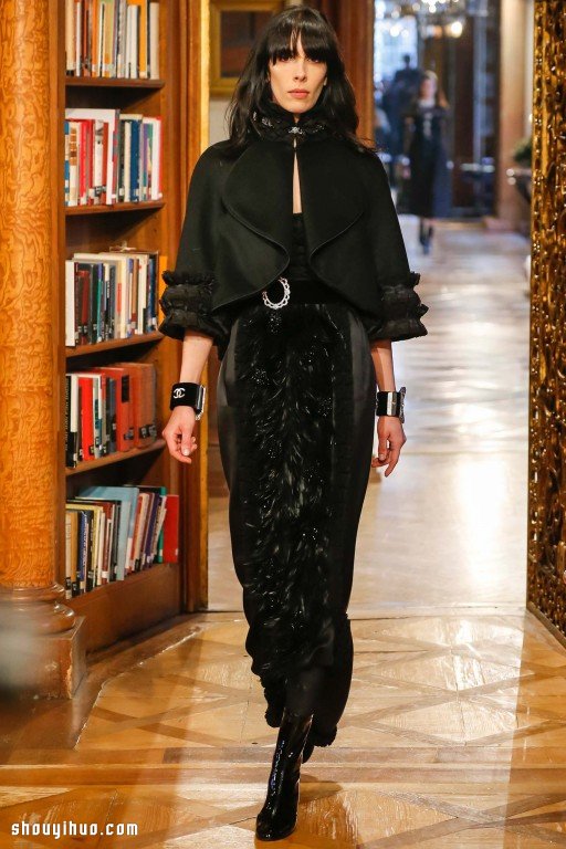 CHANEL 2015 早秋系列女生服裝搭配設(shè)計 -  rpnrmr.com