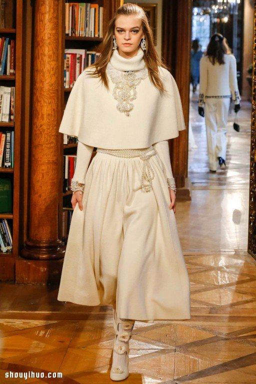 CHANEL 2015 早秋系列女生服裝搭配設(shè)計 -  rpnrmr.com