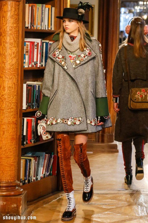 CHANEL 2015 早秋系列女生服裝搭配設(shè)計 -  rpnrmr.com