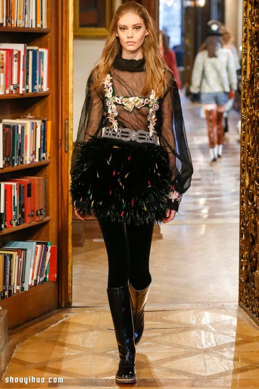 CHANEL 2015 早秋系列女生服裝搭配設(shè)計 -  rpnrmr.com