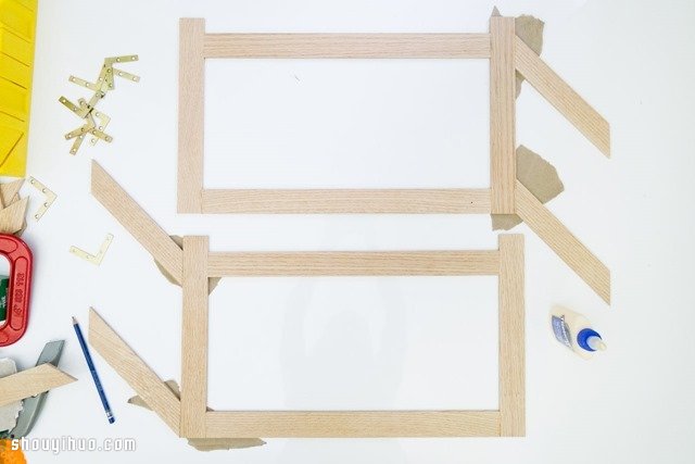 時尚3D置物架木工制作 可用作掛衣架和書架 -  rpnrmr.com