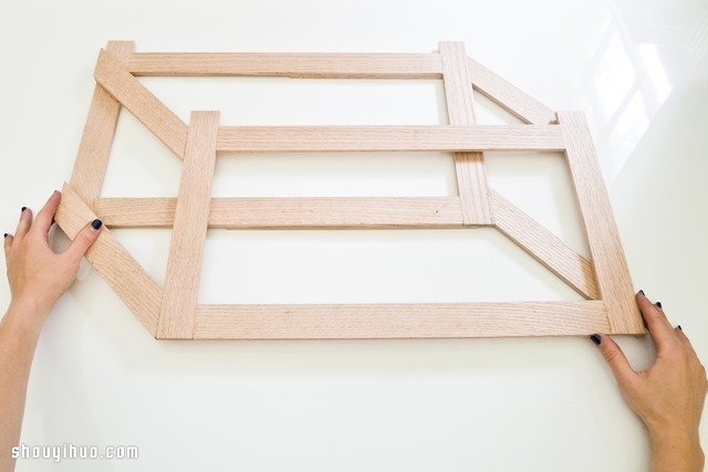 時尚3D置物架木工制作 可用作掛衣架和書架 -  rpnrmr.com