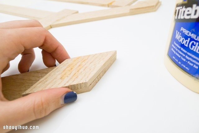時尚3D置物架木工制作 可用作掛衣架和書架 -  rpnrmr.com