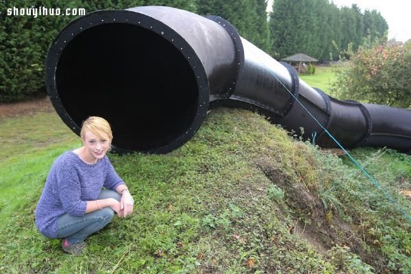 買回廢舊塑料水槽 DIY自家后院巨型水滑道 -  rpnrmr.com