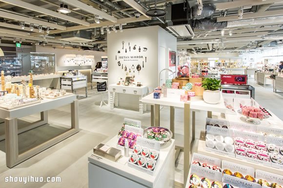 SHONAN T-SITE 復(fù)合式店鋪裝修布置設(shè)計(jì) -  rpnrmr.com